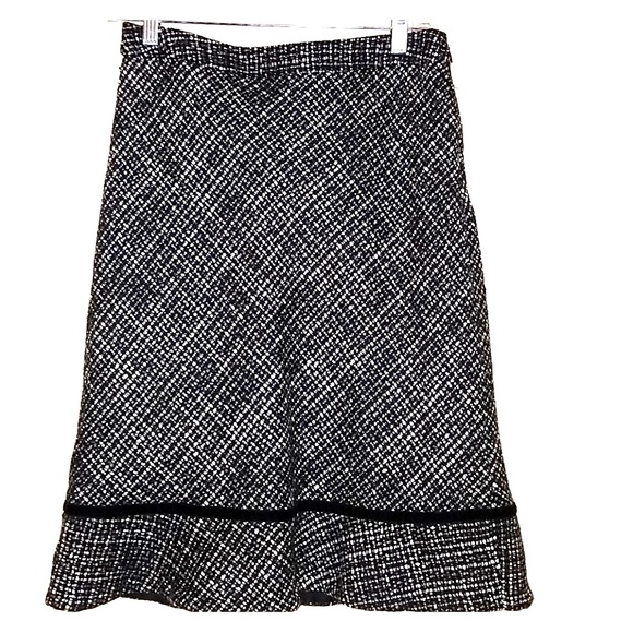 Beautiful tweed knee length wool blend skirt - Picture 1 of 3